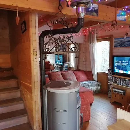 Chalet - Chez Helene Fb