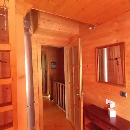 Chalet - Chez Helene Fb