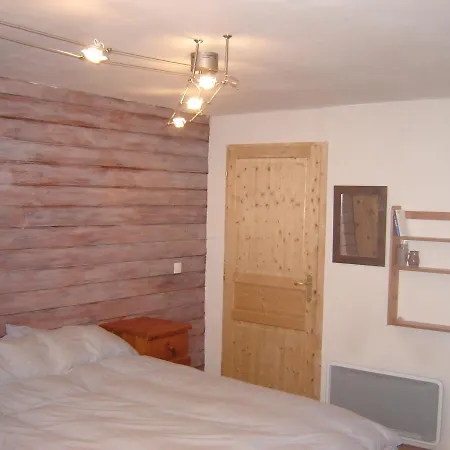 Chalet - Chez Helene Fb *